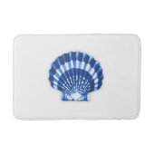 Scallop Shell - Navy Blue op een witte achtergrond Badmat (Voorkant)