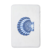 Scallop Shell - Navy Blue op een witte achtergrond Badmat (Voorkant Verticaal)