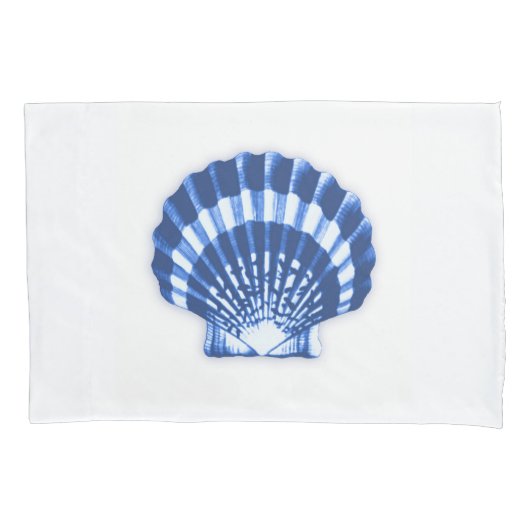 Scallop Shell - Navy Blue op een witte achtergrond Kussensloop (Voorkant)