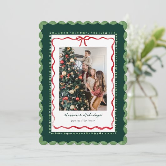 Scalloped Green Frame Christmas Photo Card  Feestdagenkaart (Staand voorkant)