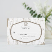 Scalloped Shell Rustic Beach Wedding RSVP Kaartje (Staand voorkant)