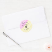 Scan QR om ons te volgen bedank code roze  Ronde Sticker (Envelop)