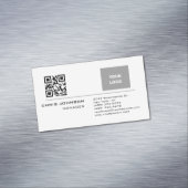 Scanbare QR-code aan de voorkant Modern Plain Simp Magnetisch Visitekaartje (Voorbeeld)