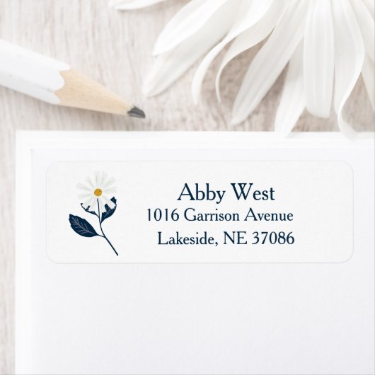 Scandi Daisy Flowers Return Address Label (Insitu)
