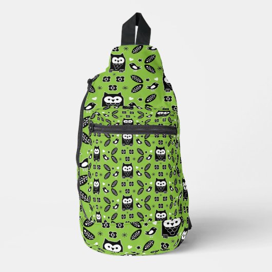 Scandinavian Owl Folk Art Sling Bag (Voorkant)