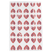 Scandinavian Red Heart Medium Gift Bag Cadeauzakje (Voorkant)