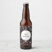 Scandinavian Summer Flowers Dark Boho Modern Bier Etiket (Voorkant)