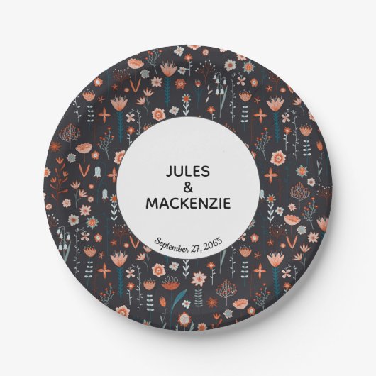 Scandinavian Summer Flowers Dark Boho Wedding Papieren Bordje (Voorkant)