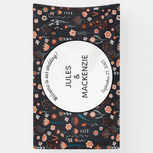 Scandinavian Summer Flowers Dark Boho Wedding Spandoek (Verticaal)