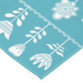 Scandinavisch blauw met witte bloemen tafelkleed (Gekanteld)