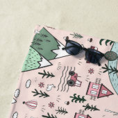 Scandinavisch Boerderij Town Pattern roze Strandlaken (In situ)