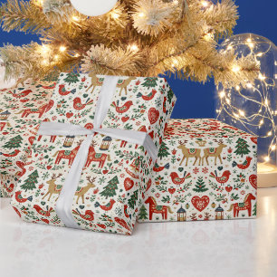 Scandinavisch rood en groen volks kerstpatroon cadeaupapier