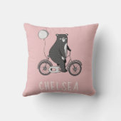Scandinavische Beer op de bike-minimalistische roz Kussen (Achterkant)