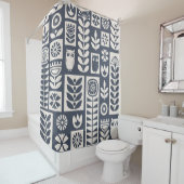 Scandinavische bloemen: wit, blauw, minimalistisch douchegordijn (In situ)