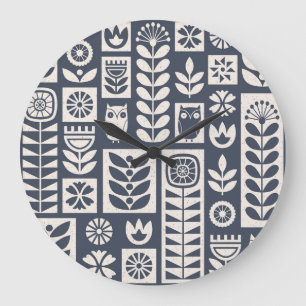 Scandinavische bloemen: wit, blauw, minimalistisch grote klok