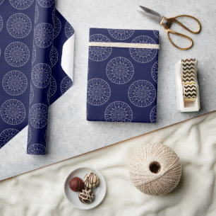 Scandinavische Ditsy Winter Navy & Gold Polka Dots Cadeaupapier