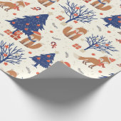 Scandinavische Folk Art Fox in sneeuwkerstboom Cadeaupapier (Hoek)