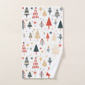 Scandinavische kerstbomen Noords Bad Handdoek (Handdoek)