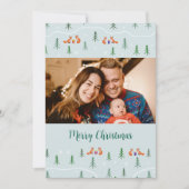 Scandinavische kerstvossen op bosfoto feestdagenkaart (Voorkant)