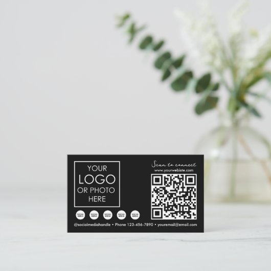 Scannable Social Media QR Code Black Business Logo Visitekaartje (Staand voorkant)