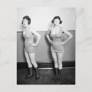 Scantily Clad Chorus Girls, 1920 Briefkaart