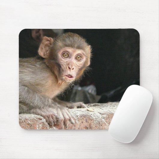 Scared aap met grote ogen mousepad muismat (Met muis)