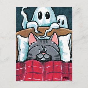 Scared of Ghosts Tabby Cat in Bed Illustration Briefkaart