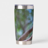 Scarlet Macaw Geïsoleerde Drinkbeker (Achterkant)