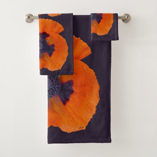 Scarlet Oranje Poppy 1 Bad Handdoek (Insitu)