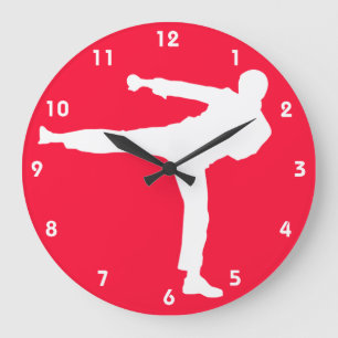 Scarlet Red Martial Art Grote Klok