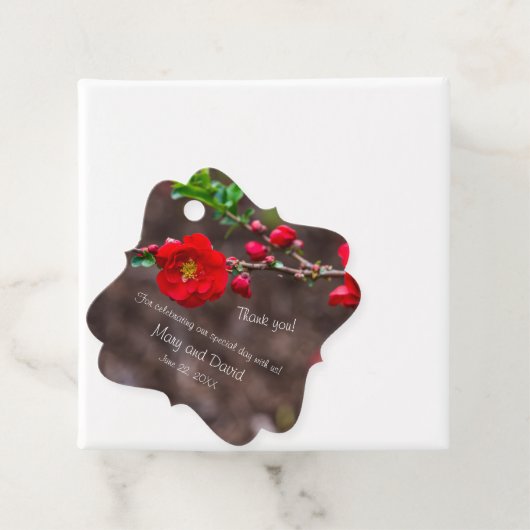 Scarlet Top Wedding Bedankjes Labels (In situ)