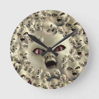 scary doll-face products dark art ronde klok