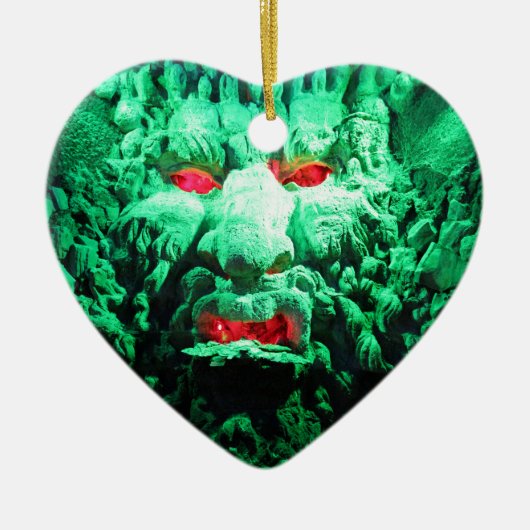 Scary Mask Face in Rock Face Keramisch Ornament (Voorkant)