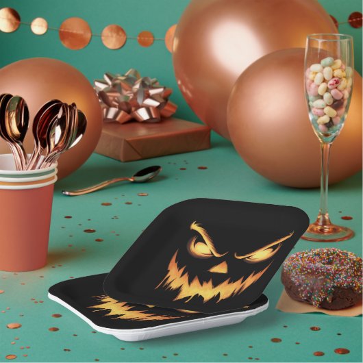 Scary Pumpkin Jack O Lantern Face Halloween Papieren Bordje (Multi)