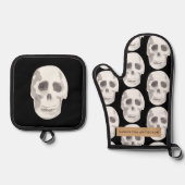 Scary Scull Black & White Pattern|Happy Halloween Ovenwant & Pannenlap Set (Voorkant)