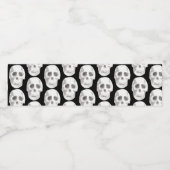 Scary Scull Black & White Pattern|Happy Halloween Waterfles Etiket (Enkel label)