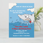 Scary Shark Birthday Pool Party Invite Kaart (Staand voorkant)