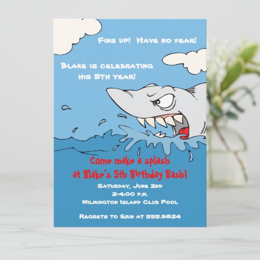 Scary Shark Birthday Pool Party Invite Kaart (Staand voorkant)