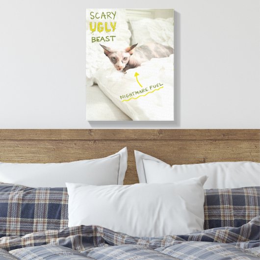 Scary Ugly Cat Canvas Afdruk (Insitu (Slaapkamer))