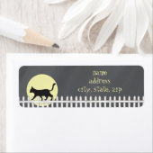 Scenary Black Cat op Picket Fence Etiket (Insitu)