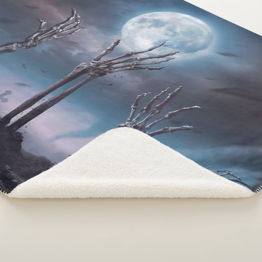 Scenary Graveyard Hands Reaching Moon Halloween Sherpa Deken (3/4)