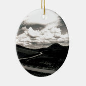 Scene Road Craters of the Moon Keramisch Ornament (Rechts)