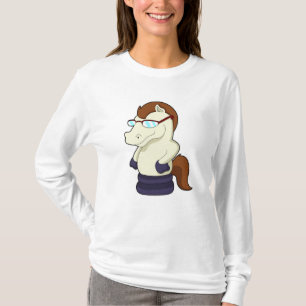 Schaak Knight als paard met zonnebril T-shirt