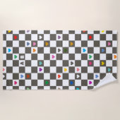 Schaakbord met kleurrijke harten en Initialen Strandlaken (Voorkant)