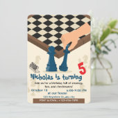 Schaakbord verjaardagsfeest uitnodiging spelletjes (Staand voorkant)