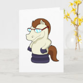 Schaakstuk paard als paard met zonnebril kaart (Gele Bloem)