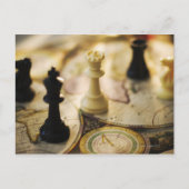 Schaakstukken op oude wereldkaart briefkaart (Voorkant)