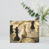 Schaakstukken op oude wereldkaart briefkaart (Staand voorkant)