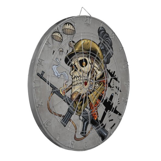 Schaal met helm, vliegtuigen en bommen dartbord (Voorkant Links)