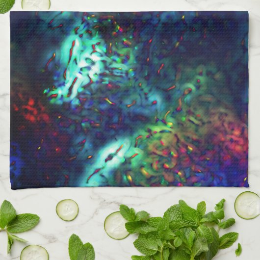 Schaal op een donkerblauwe tot gekleurde achtergro theedoek (Gevouwen)